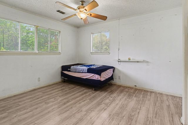 1014 Commerce Drive, Greenville, TX 75401
