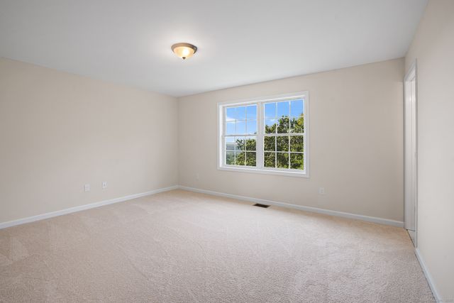 44 Shadybrook Lane, Waterbury, CT 06706