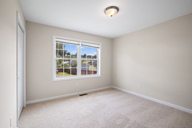 44 Shadybrook Lane, Waterbury, CT 06706