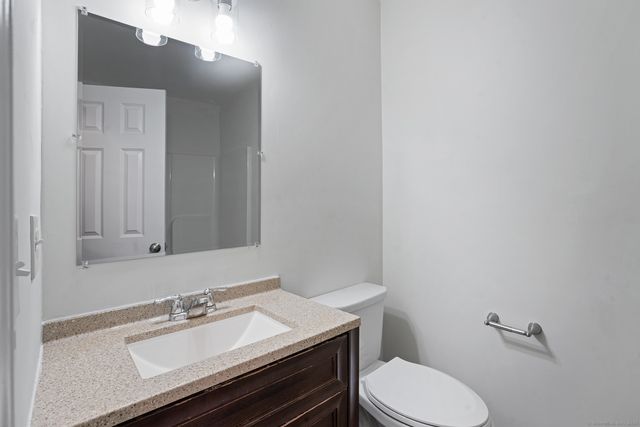 44 Shadybrook Lane, Waterbury, CT 06706