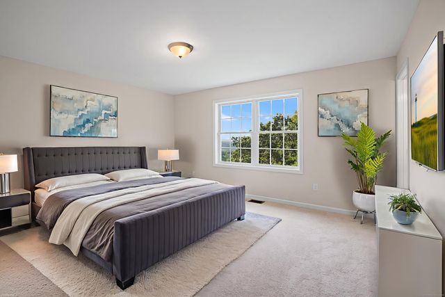 44 Shadybrook Lane, Waterbury, CT 06706