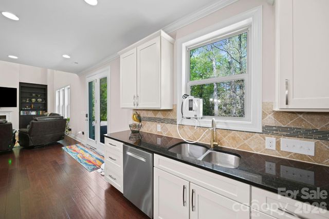 8635 Whitehawk Hill Road, Waxhaw, NC 28173