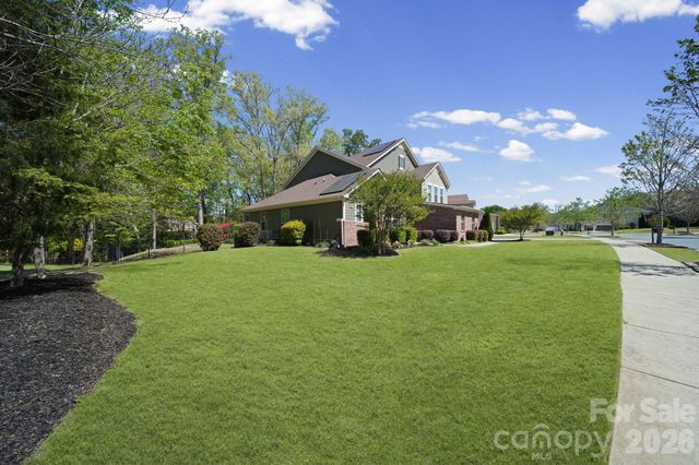 8635 Whitehawk Hill Road, Waxhaw, NC 28173