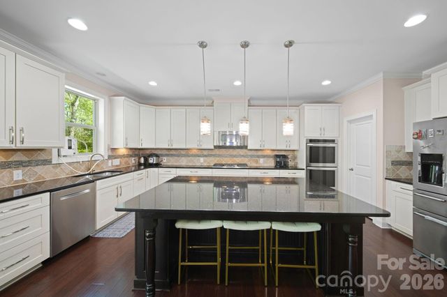 8635 Whitehawk Hill Road, Waxhaw, NC 28173