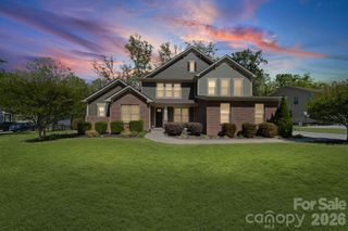 8635 Whitehawk Hill Road, Waxhaw, NC 28173