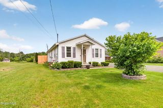 14 Renas Drive, Colonie, NY 12047