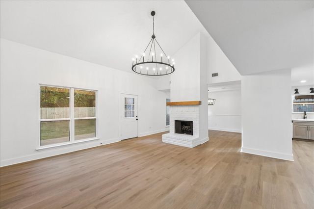 85 Yewleaf Drive, Spring, TX 77381