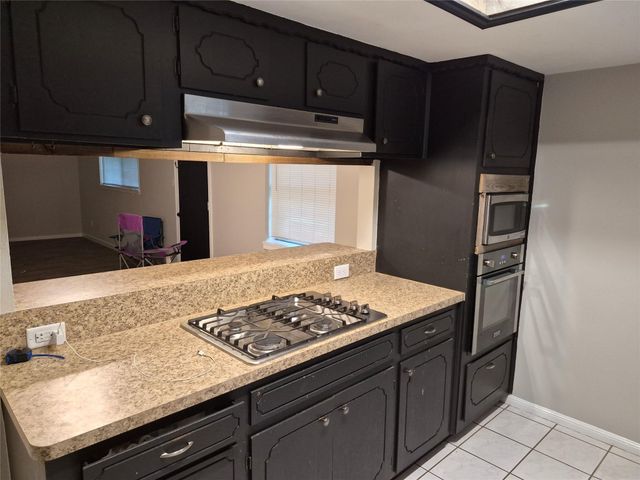638 Cherry Valley Drive, Huffman, TX 77336