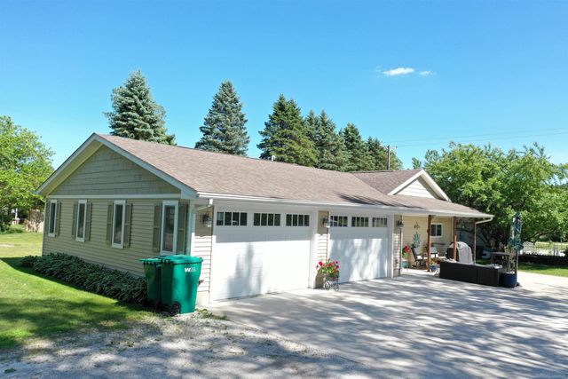 7124 Baker Road, Worth Twp, MI 48450