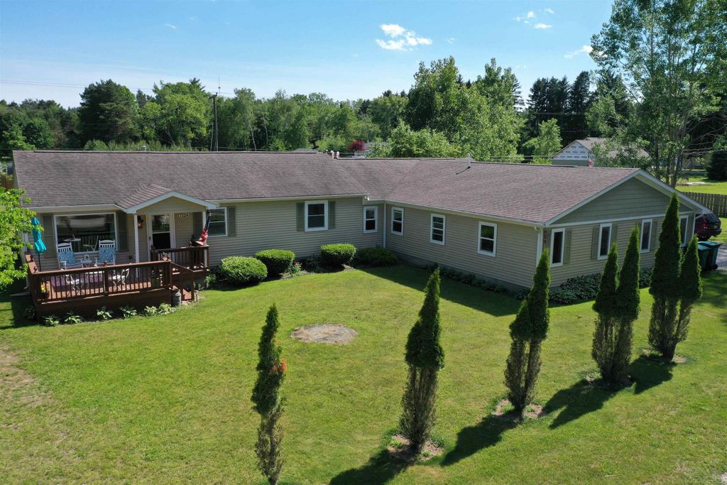 7124 Baker Road, Worth Twp, MI 48450