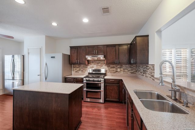 11622 Barrow, San Antonio, TX 78253