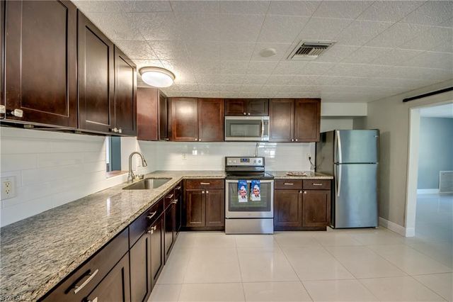 19330 Meredith RD, North Fort Myers, FL 33917