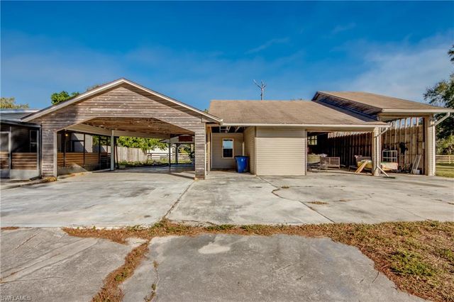 19330 Meredith RD, North Fort Myers, FL 33917