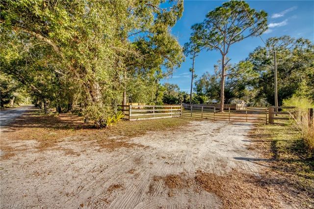 19330 Meredith RD, North Fort Myers, FL 33917