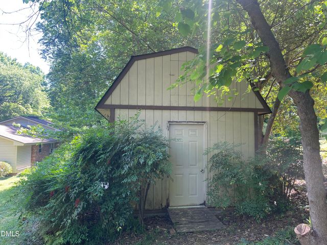 400 Briarcliff Lane, Cary, NC 27511