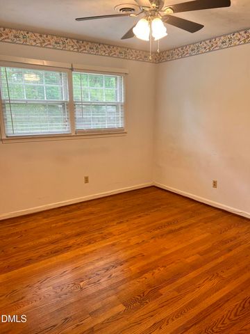400 Briarcliff Lane, Cary, NC 27511