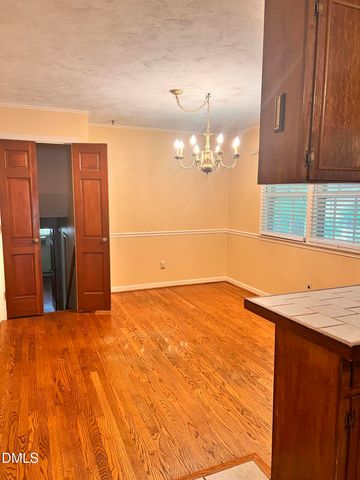 400 Briarcliff Lane, Cary, NC 27511