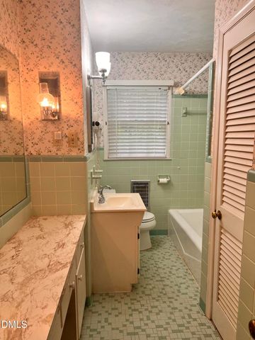 400 Briarcliff Lane, Cary, NC 27511