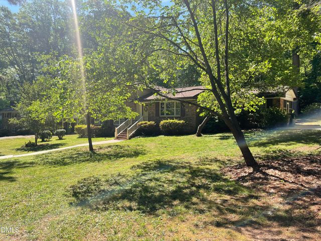 400 Briarcliff Lane, Cary, NC 27511