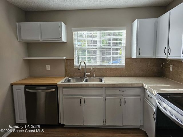 1463 Van Dyke Avenue SE, Palm Bay, FL 32909