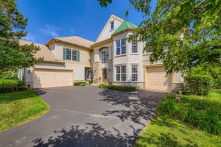 4 Forest View Drive, Hawthorn Woods, IL 60047