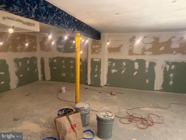 3304 GOLFVIEW, Newark, DE 19702