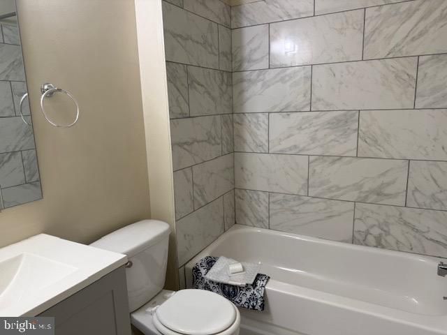 3304 GOLFVIEW, Newark, DE 19702
