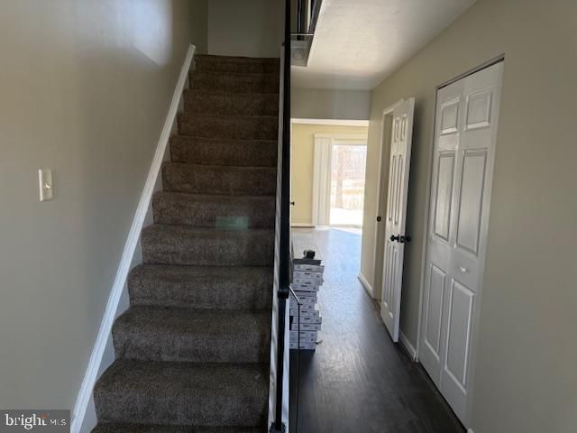 3304 GOLFVIEW, Newark, DE 19702