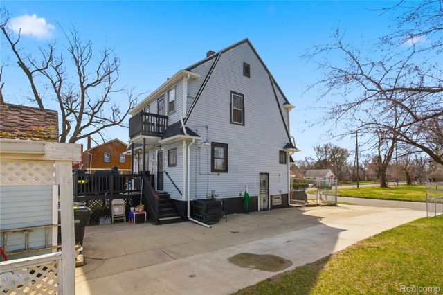 15400 Cruse Street, Detroit, MI 48227