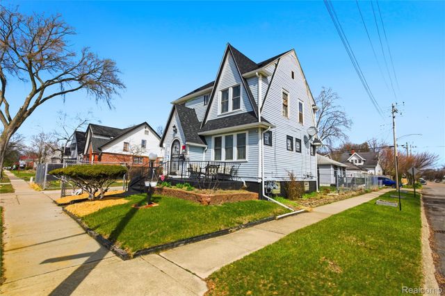 15400 Cruse Street, Detroit, MI 48227