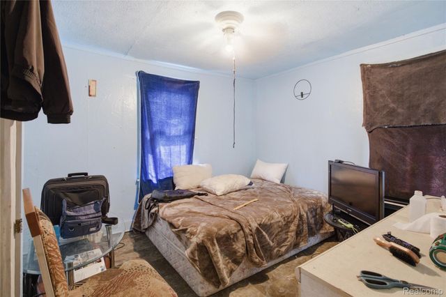 15400 Cruse Street, Detroit, MI 48227