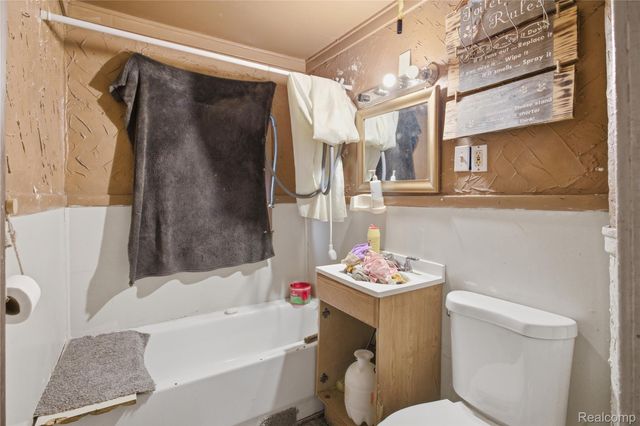 15400 Cruse Street, Detroit, MI 48227