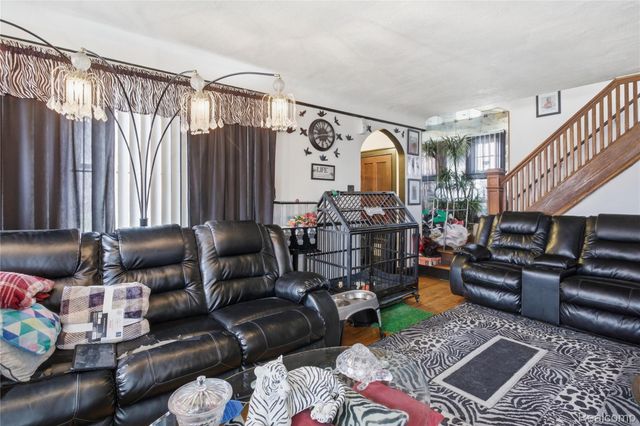 15400 Cruse Street, Detroit, MI 48227