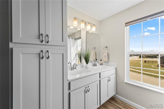 7368 Kindlewood Drive, Edwardsville, IL 62025