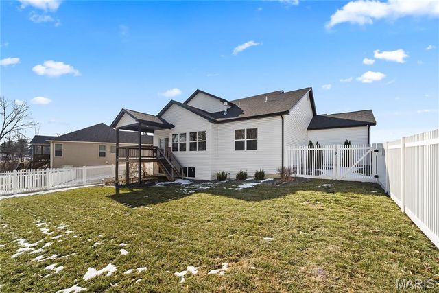 7368 Kindlewood Drive, Edwardsville, IL 62025