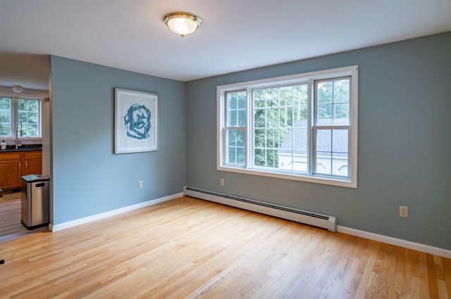 5 Blake Road, Raymond, NH 03077