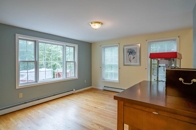 5 Blake Road, Raymond, NH 03077