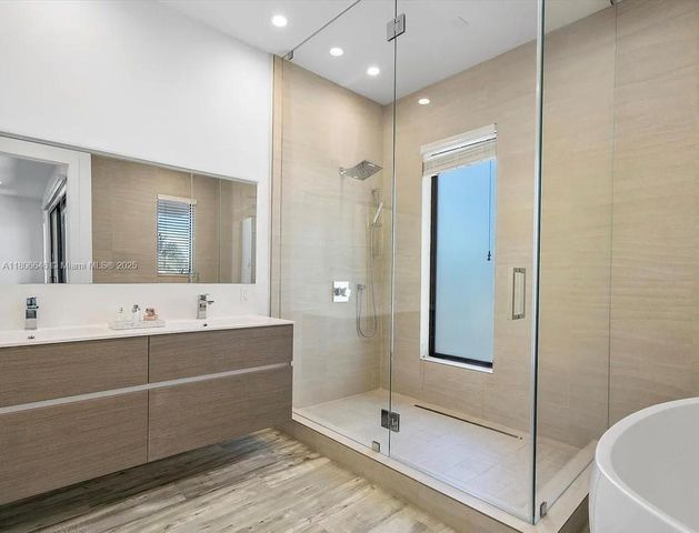 332 Balboa St 0, Hollywood, FL 33019