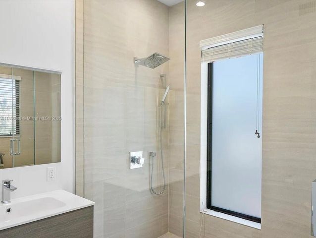 332 Balboa St 0, Hollywood, FL 33019