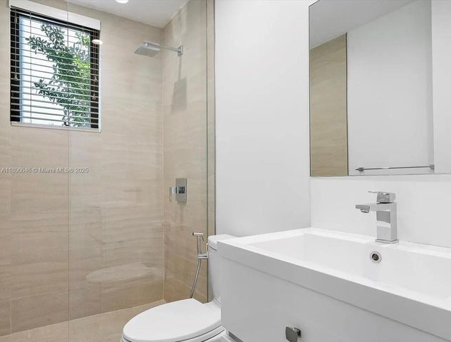 332 Balboa St 0, Hollywood, FL 33019