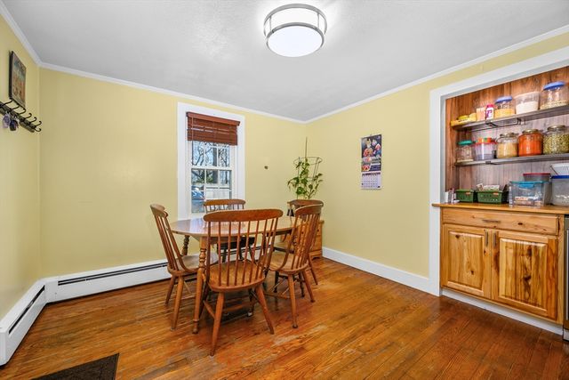 22 Annette Ave, Falmouth, MA 02536