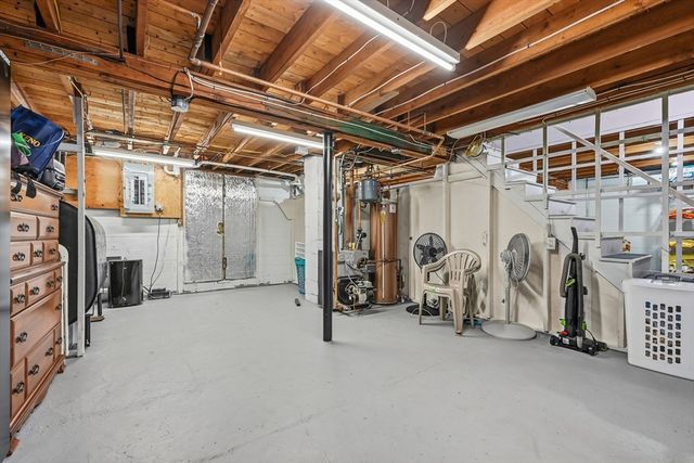 22 Annette Ave, Falmouth, MA 02536