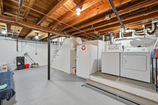 22 Annette Ave, Falmouth, MA 02536