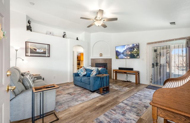 9123 Blue Meadow Trail SW, Albuquerque, NM 87121