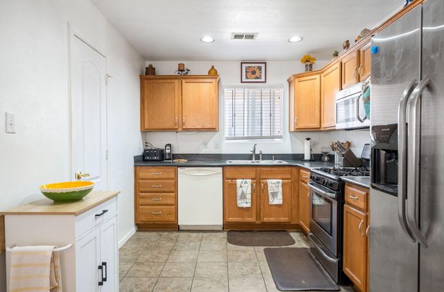 9123 Blue Meadow Trail SW, Albuquerque, NM 87121