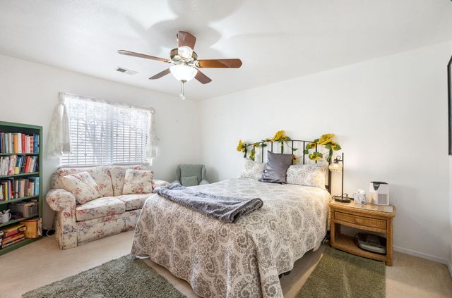 9123 Blue Meadow Trail SW, Albuquerque, NM 87121