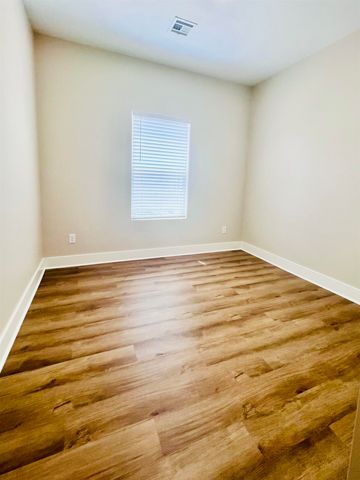 3738 S Bluelake Street, Wichita, KS 67215