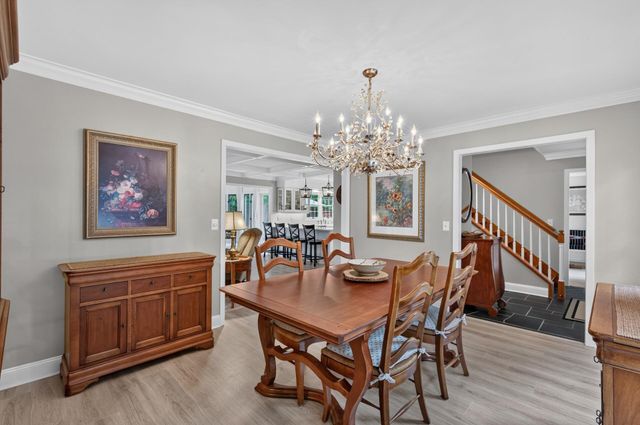 7829 Somerset Circle, Woodbury, MN 55125
