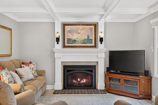 7829 Somerset Circle, Woodbury, MN 55125