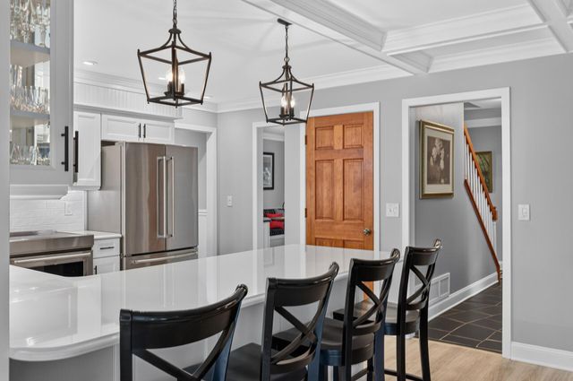 7829 Somerset Circle, Woodbury, MN 55125